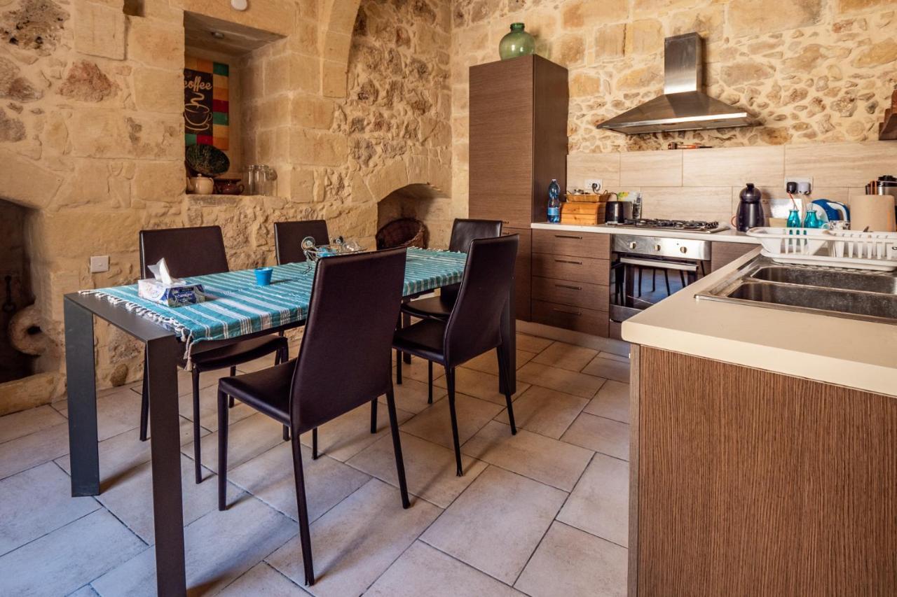 250 Yo Tal-Bambinu Boutique Farmhouse Xagħra Kültér fotó