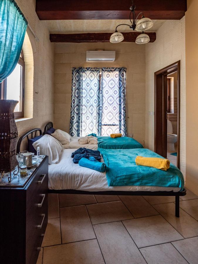 250 Yo Tal-Bambinu Boutique Farmhouse Xagħra Kültér fotó