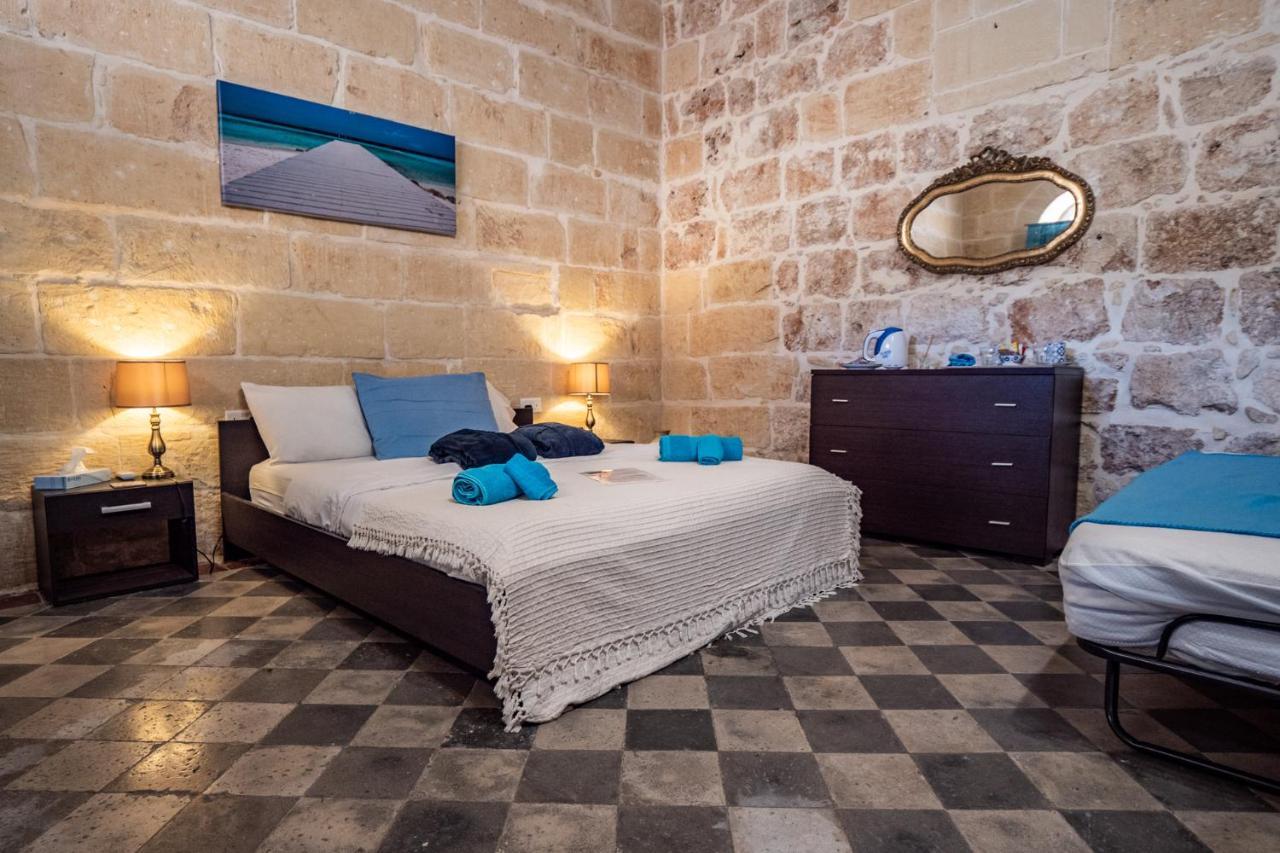 250 Yo Tal-Bambinu Boutique Farmhouse Xagħra Kültér fotó