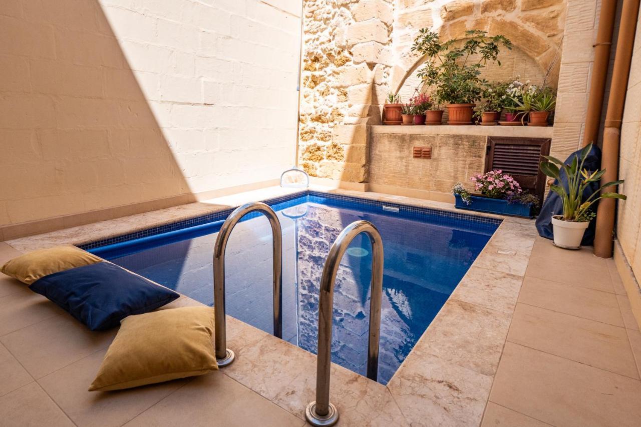 250 Yo Tal-Bambinu Boutique Farmhouse Xagħra Kültér fotó