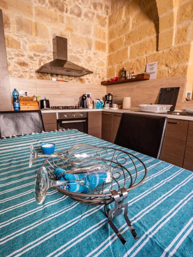 250 Yo Tal-Bambinu Boutique Farmhouse Xagħra Kültér fotó